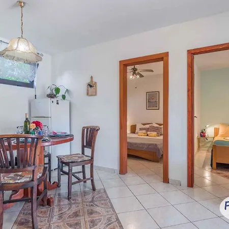 In - Istrien 38416 Apartment *